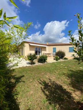 Jolie villa avec piscine